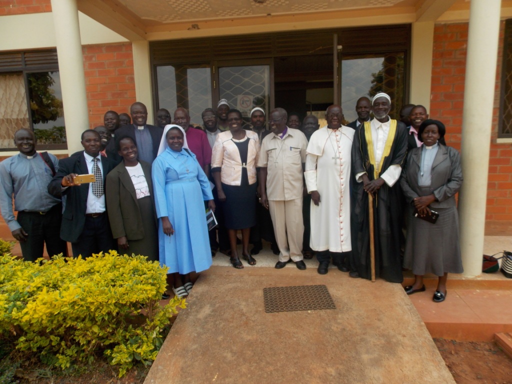 ARLPIs Governing council members  poses for a group photo after a meeting at their head office.